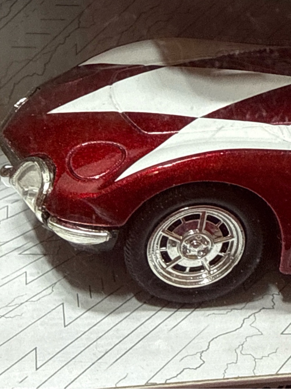 Power Ranger Red Ranger with Red 1967 Toyota 2000GT Toy Set - Picture 8 of 15